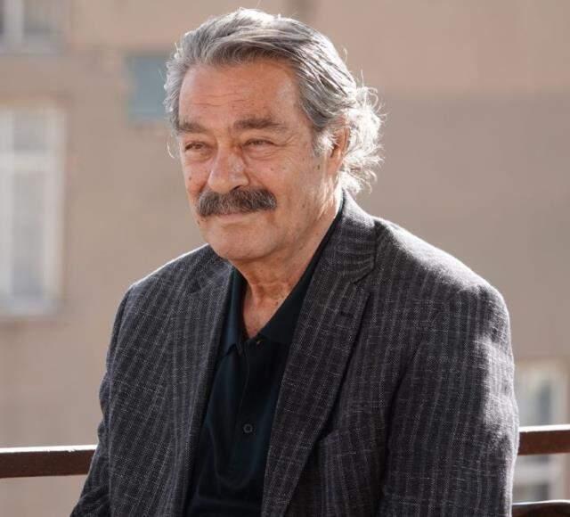 Son Dakika: Hastaneye kaldırılan Kadir İnanır'ın sağlık durumuyla ilgili yeni açıklama: Felç riski yok, beyin damar tıkanıklığı şüphesiyle gözetimde