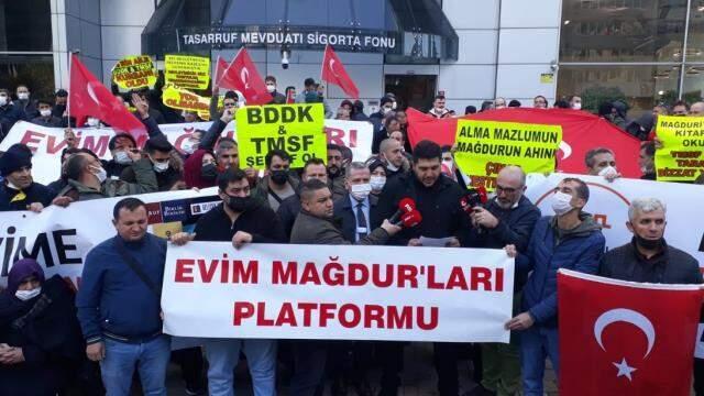 21 Evim şirketinin mağduru TMSF önünde eylem yaptı: Sadaka istemiyoruz, paramızı istiyoruz