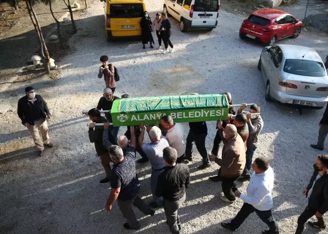 Antalya'da aracın çarpması sonucu ölen iki bisikletlinin son görüntüleri ortaya çıktı