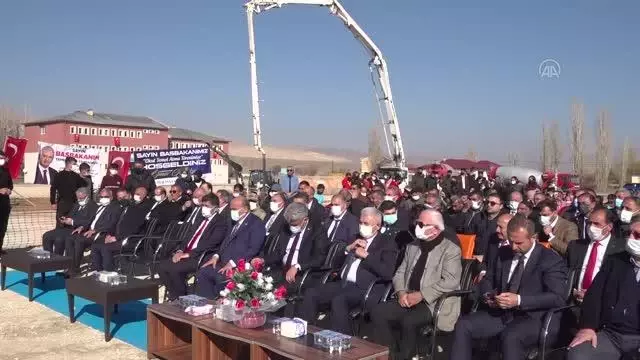 Binali Yıldırım okul inşaatı temel atma töreninde konuştu