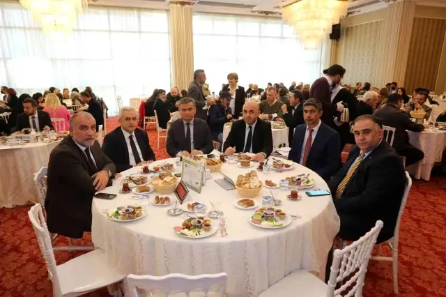 Canik'te öğretmenlerin adına fidan dikildi