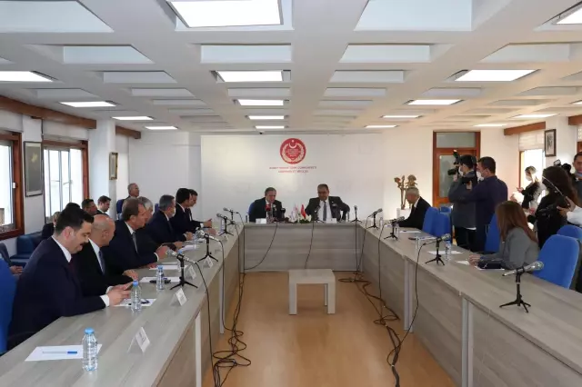CHP heyeti KKTC'de temaslarda bulundu