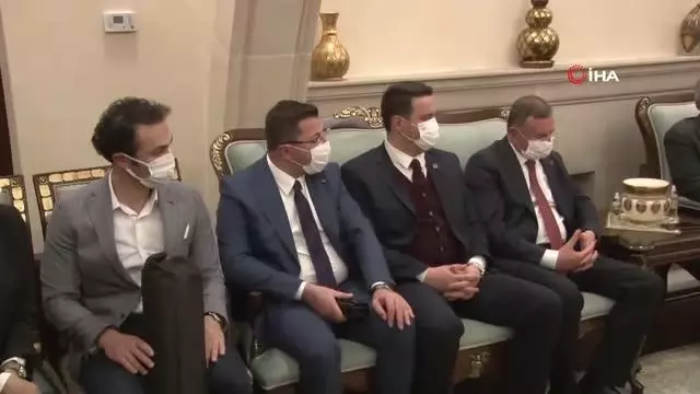 KKTC Cumhurbaşkanı Tatar, CHP Büyükşehir Belediye Başkanlarını kabul etti