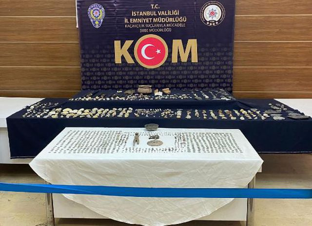 ÜMRANİYE'DE BİN 730 ADET TARİHİ ESER ELE GEÇİRİLDİ