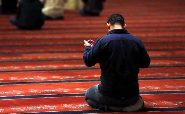 Yatsı namazı kaç rekattır? Yatsı namazının ilk sünneti, farzı ve son sünneti kaç rekat? Yatsının 4-4-2-3 sünnet,farz ve vitir namazları nasıl kılınır? Yatsı namazı kaç rekattır? Yatsı namazının ilk sünneti, farzı ve son sünneti kaç rekat? Yatsının 4-4-2-3 sünnet,farz ve vitir namazları nasıl kılınır?