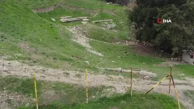 Anadolu'nun bilinen en eski taş tiyatrosu gün yüzüne çıkmayı bekliyor