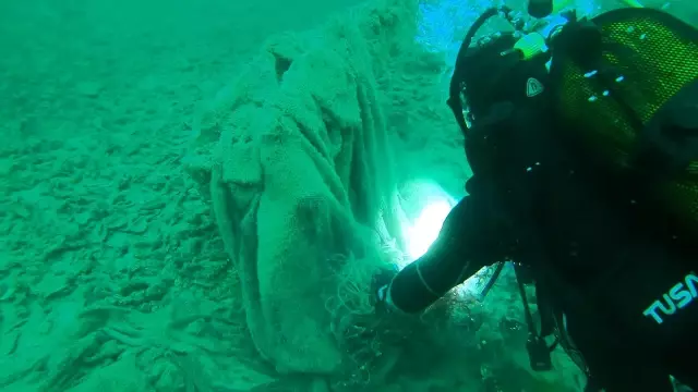ÇANAKKALE BOĞAZI'NDAN 250 KİLO HAYALET AĞ TEMİZLENDİ