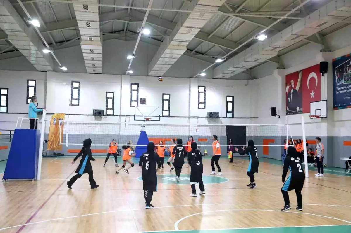 İstanbul Gençlik Oyunları'nda heyecan salona taşındı