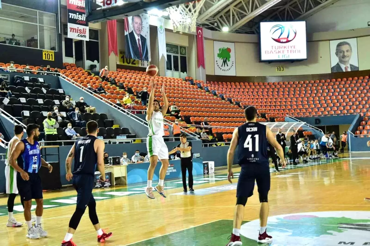 Mamak evinde Antalya'ya geçit vermedi