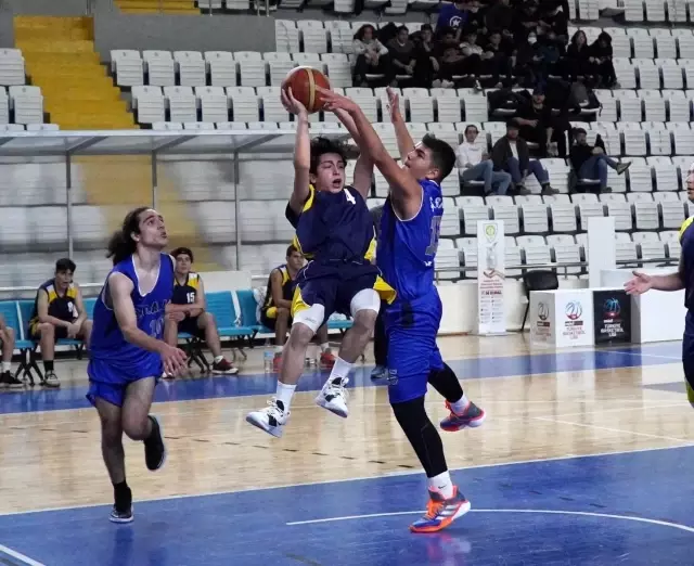 Manisa'da Okul Sporları Müsabakaları başladı
