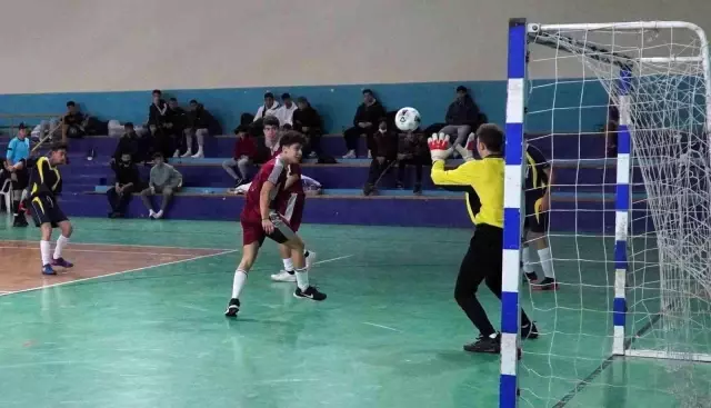 Manisa'da Okul Sporları Müsabakaları başladı