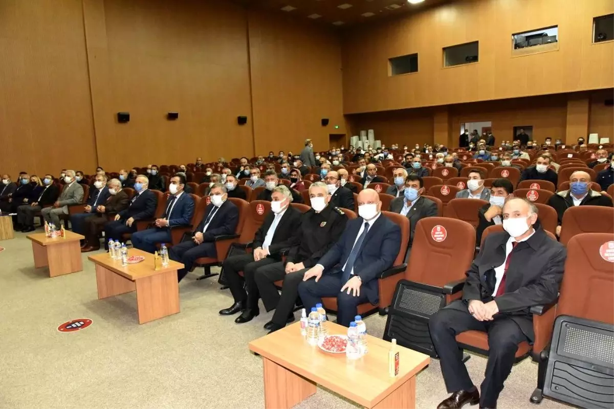 Muhtarlara Fidan Dikim Sertifikaları Verildi