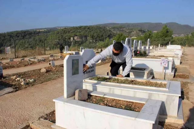 Mersin'de hayata geçirilen hayvan mezarlığı büyük ilgi görüyor