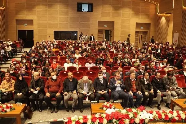 24 KASIM ÖĞRETMENLER GÜNÜ ÖZEL BİR PROGRAMLA KUTLANDI