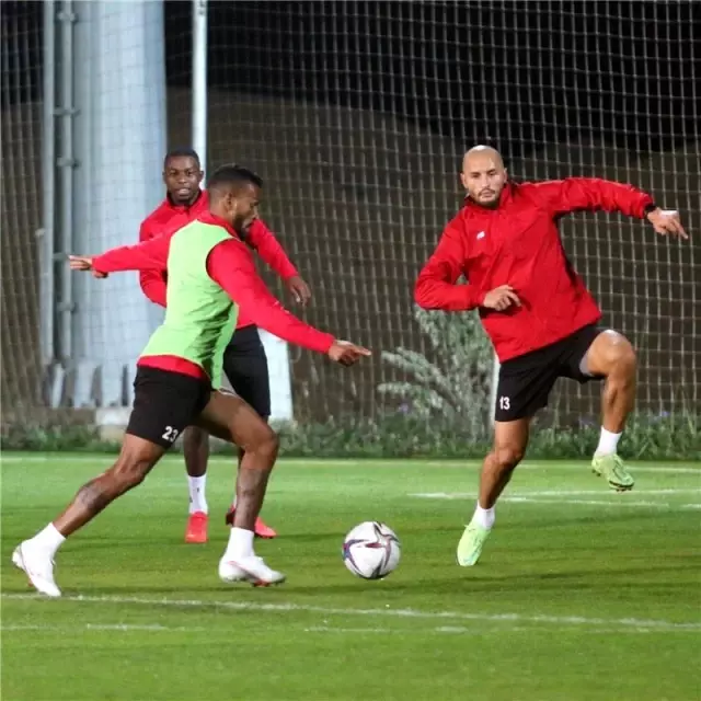 Antalyaspor, Alanyaspor karşısına 4 eksikle çıkacak