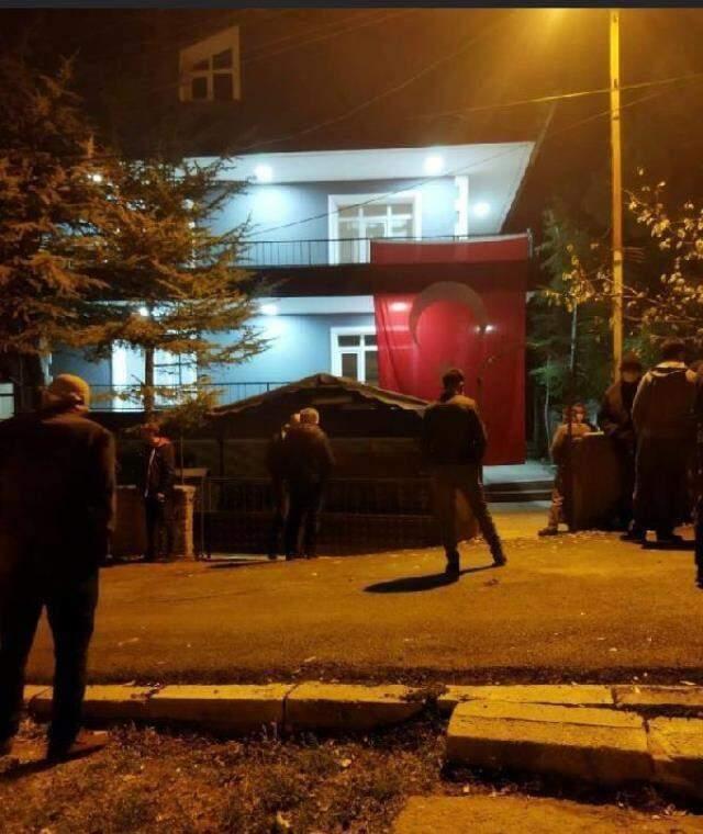 Barış Pınarı bölgesinden acı haber! Binbaşı Mete Yıldırım şehit düştü Barış Pınarı bölgesinden acı haber! Binbaşı Mete Yıldırım şehit düştü