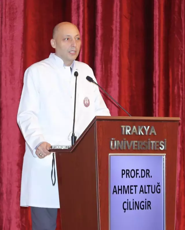 Diş hekimi adayları törenle beyaz önlüklerini giydi