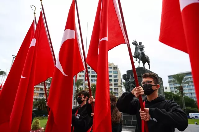 İç Anadolu'da Öğretmenler Günü kutlamaları