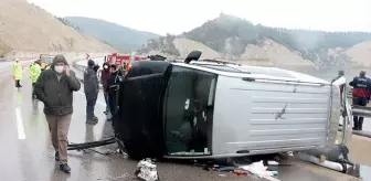 Kaza sırasında araçtan fırlayan adam feci şekilde can verdi