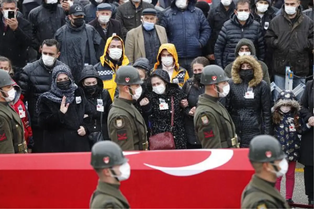 Şehit Binbaşı Mete Yıldırım gözyaşlarıyla toprağa verildi