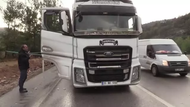 Son dakika haber | Tıra arkadan çarpan otomobildeki bir kişi öldü