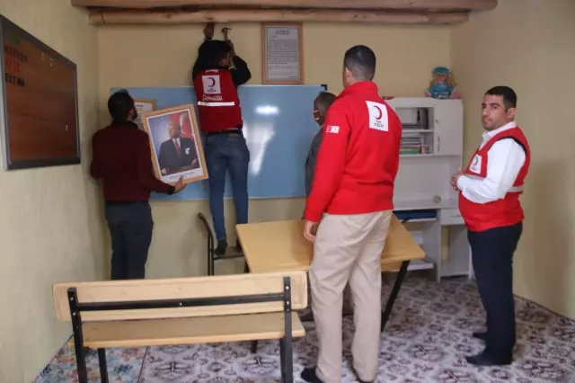 Engelli öğrencinin sınıf hayalini öğretmenleri gerçekleştirdi