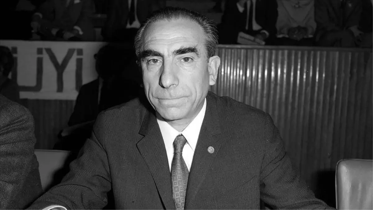 Alparslan Türkeş doğum günü ne zaman?