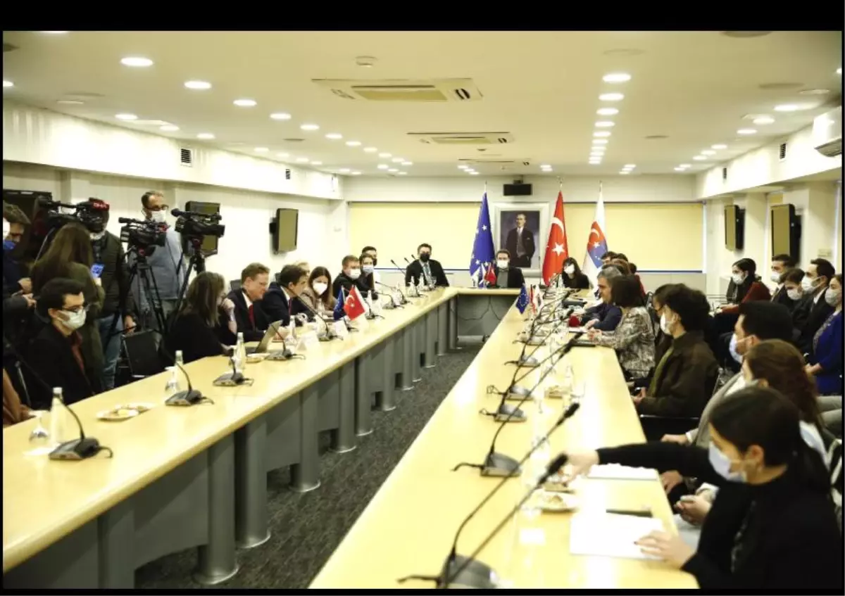 Dışişleri Bakan Yardımcısı ve Avrupa Birliği Başkanı Büyükelçi Faruk Kaymakcı Avrupa Komisyonu Başkan Yardımcısı Margaritis Schinas ile biraraya geldi