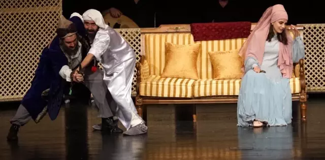 Erzurum'da komedi oyunu Evhami yeniden seyirciyle buluştu