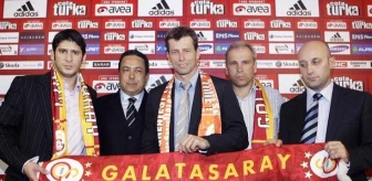 Bir dönem Galatasaray'ı çalıştıran Skibbe'nin yeni adresi çok şaşırttı