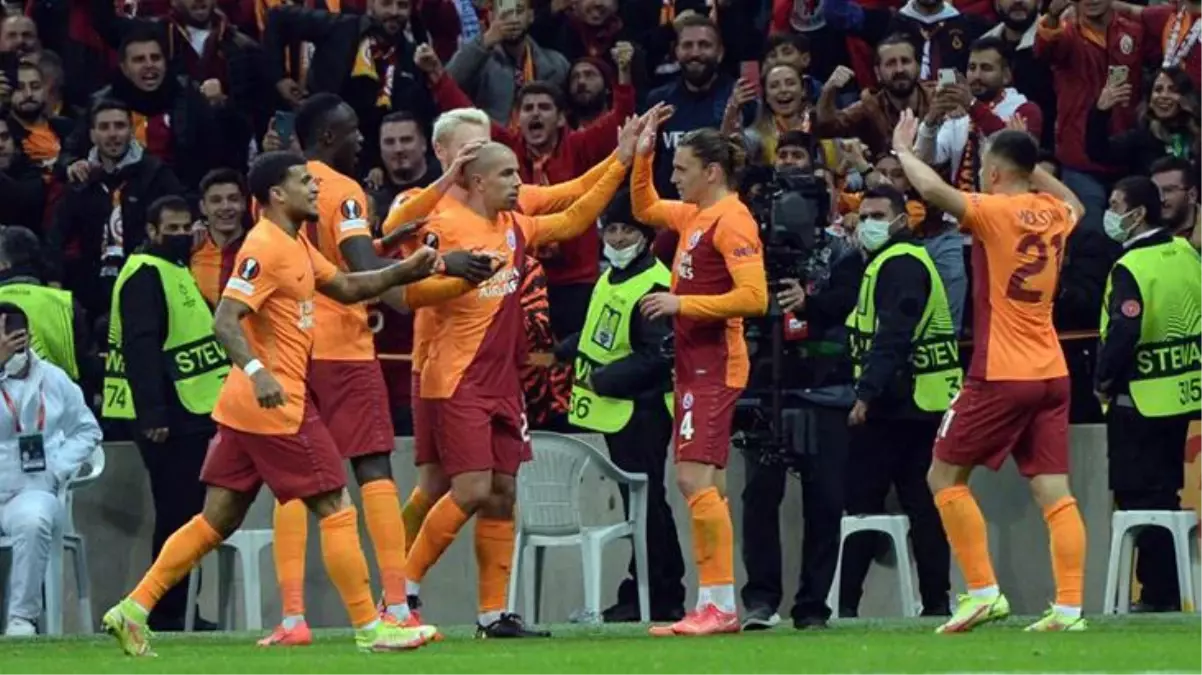 Galatasaray, sahasında Marsilya'yı 4-2 mağlup ederek Avrupa Ligi'nde gruptan çıkmayı garantiledi