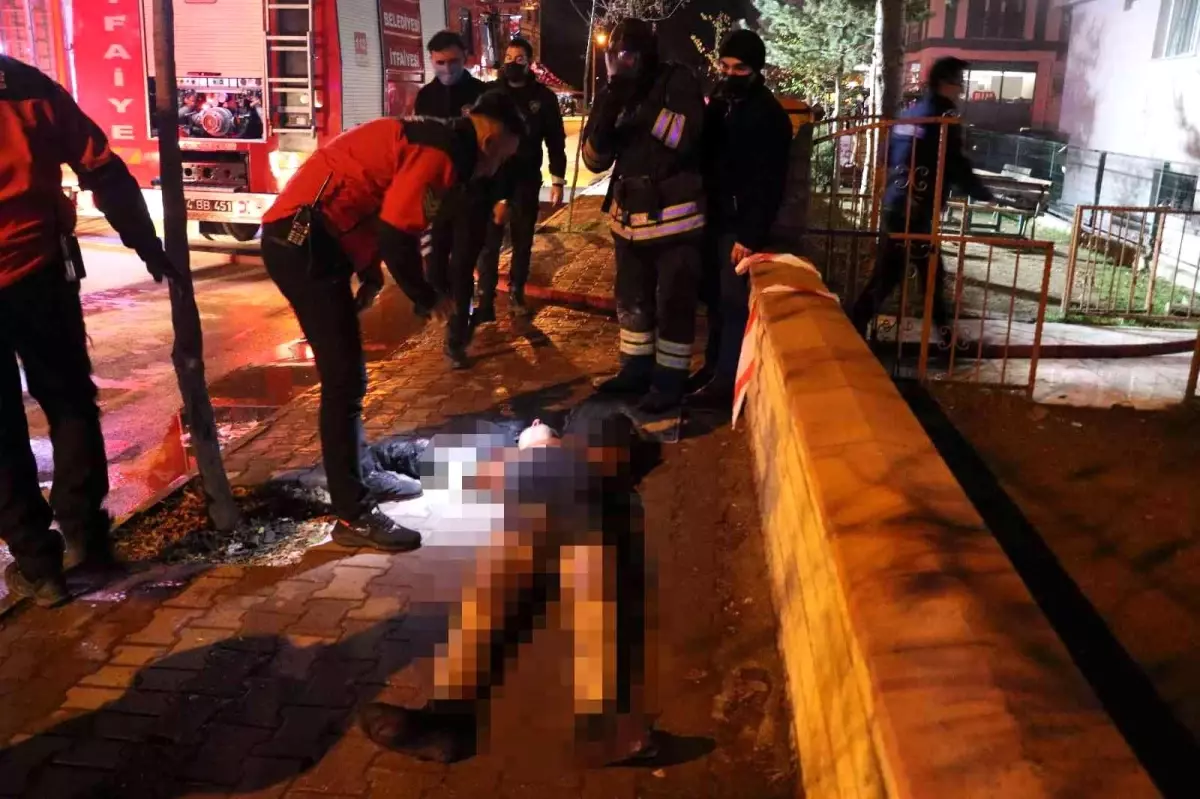 İntihar girişiminde bulunan şahıs önce kollarını ve bacaklarını kesti, sonra apartmanı ateşe verdi