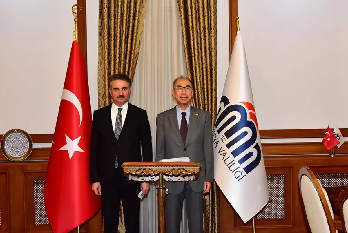 Japonya'nın Türkiye Büyükelçisi Kazuhiro Suzuki Vali Baruş'u Ziyaret Etti