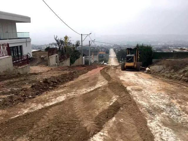 Osmangazi'de asfalt mesaisi sürüyor