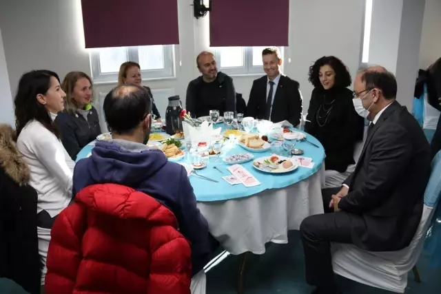 Vali Güner öğretmenlerle bir araya geldi