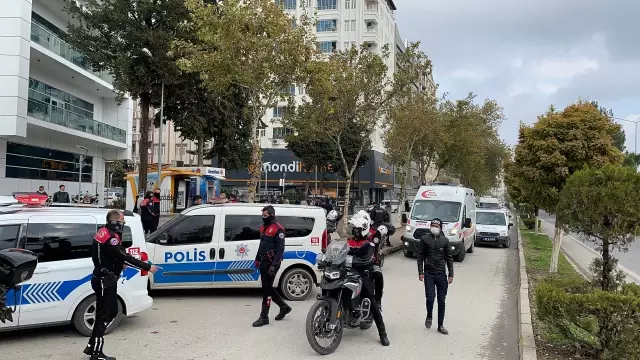 Duruşma sonrası çıkan kavgada 2 kişi yaralandı