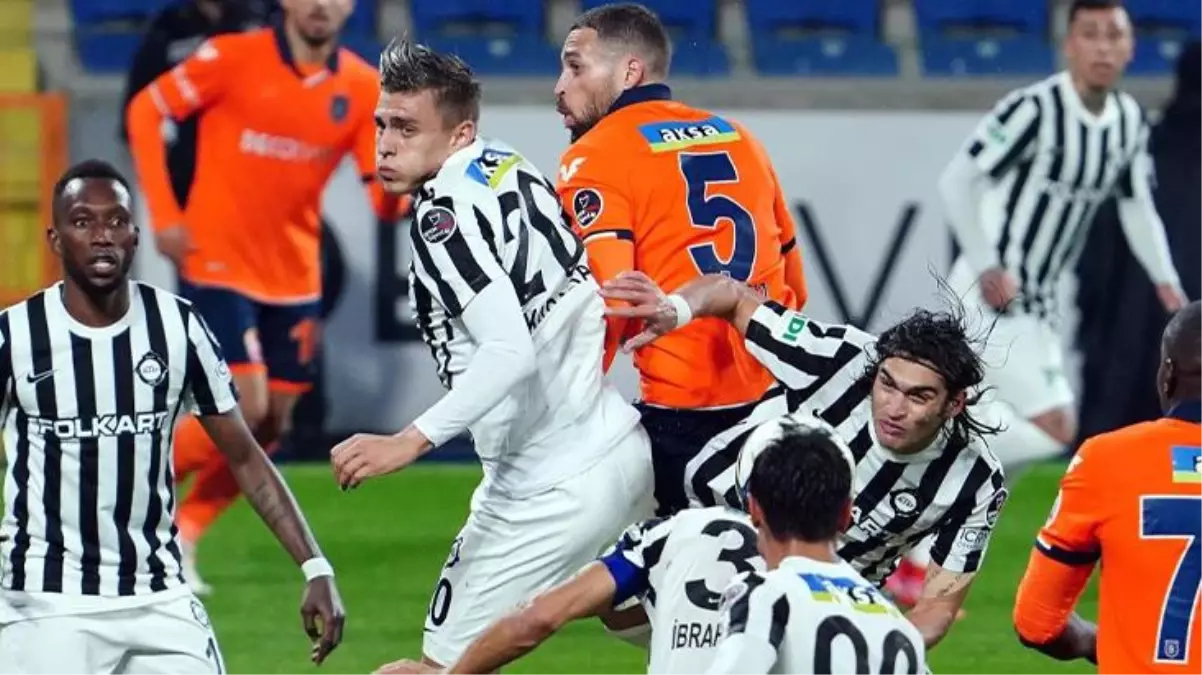 Altay, Emre Belözoğlu'na 'Dur' dedi! Başakşehir'de gol sesi çıkmadı