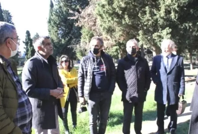 Bandırma eski mezarlıkta şehitlerin izi sürülüyor