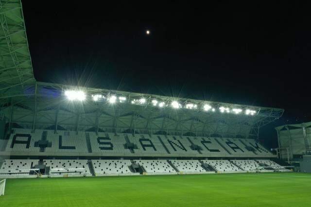 Cumhurbaşkanı Erdoğan: Alsancak'taki yeni stadın adını Mustafa Denizli Stadı olarak belirledik Cumhurbaşkanı Erdoğan: Alsancak'taki yeni stadın adını Mustafa Denizli Stadı olarak belirledik