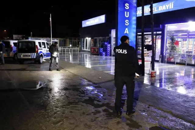 Sokak ortasında 5 yerinden vurulan genç kaldırıldığı hastanede öldü