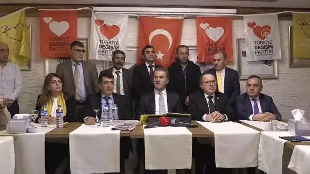 TDP Genel Başkanı Sarıgül, basın mensuplarıyla buluştu