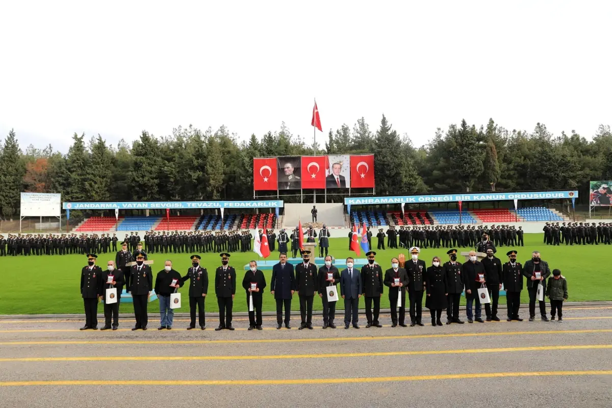Vali İlhami AKTAŞ, Yedek Subayların Mezuniyet Sevincine Ortak Oldu