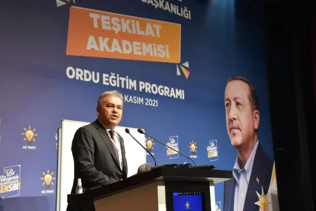 Karaaslan: Bugün dünyanın büyük çoğunluğunda sıkıntılar benzer şekilde yaşanıyor