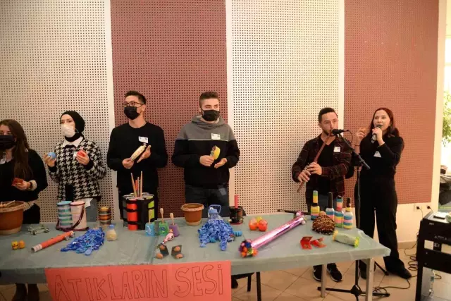 Atıkları sanat eserine dönüştürdüler