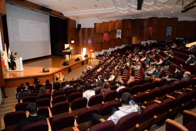 Atıkları sanat eserine dönüştürdüler