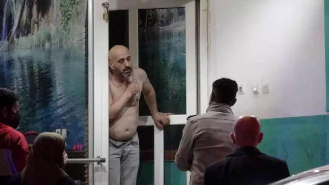 'Bir daha cezaevine girmek istemiyorum' dedi, polisten kaçıp 9 kişiyi rehin aldı