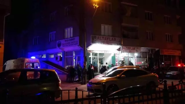 Bir daha cezaevine girmek istemiyorum dedi, polisten kaçıp 9 kişiyi rehin aldı
