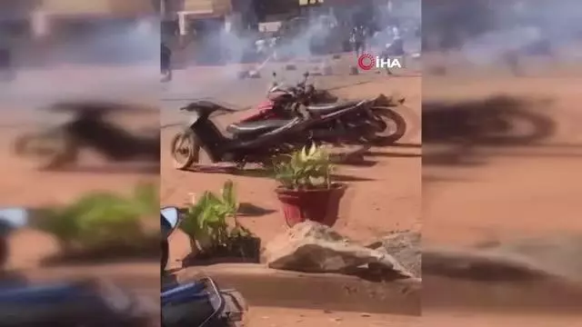 Son dakika haber: Burkina Faso'da halk artan terör saldırıları nedeniyle hükümeti protesto etti