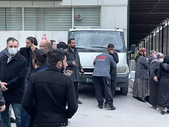Otomobilin tıra çarpması sonucu 4 kişi hayatını kaybetti (2)