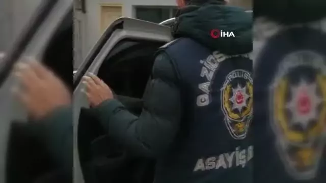 Gaziosmanpaşa'da laf atma kavgasında 1 kişi silahla yaralayan şahıs adliyeye sevk edildi